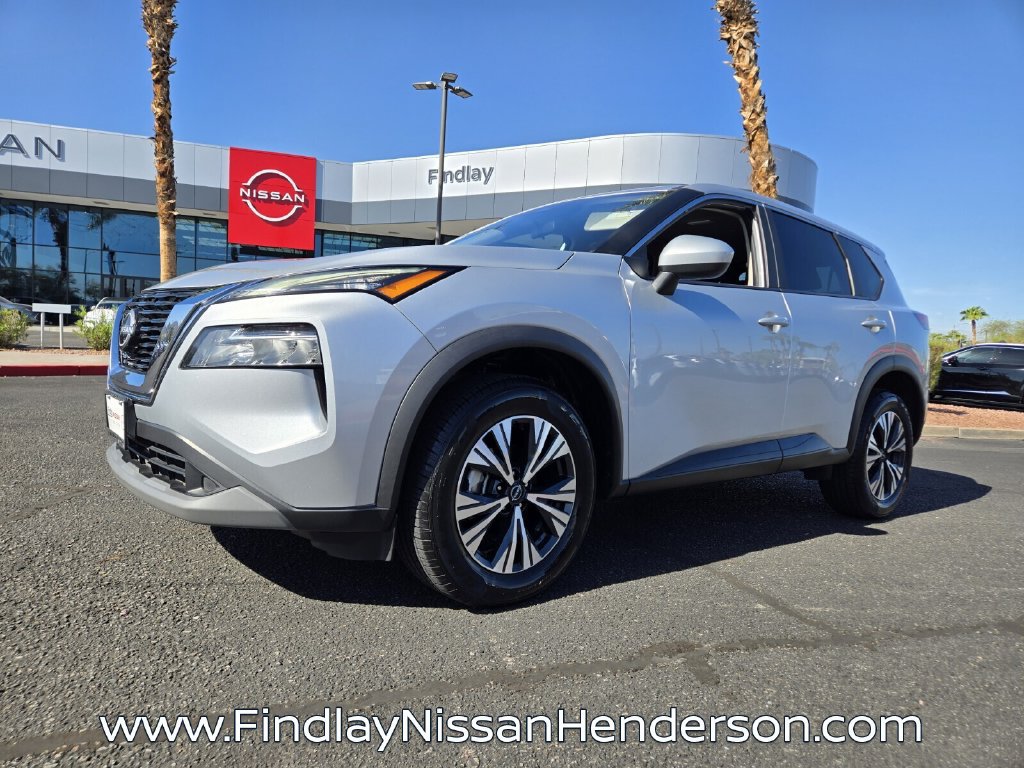 Used 2023 Nissan Rogue SV FWD image 2