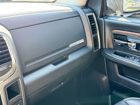 Used 2018 RAM 1500 Laramie AWD/4WD image 22