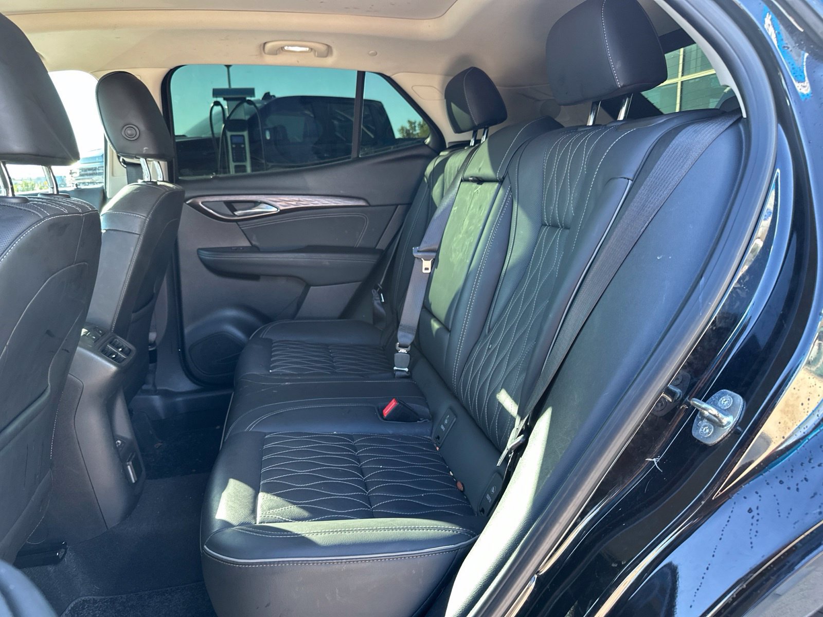 Used 2023 Buick Envision Avenir FWD image 11