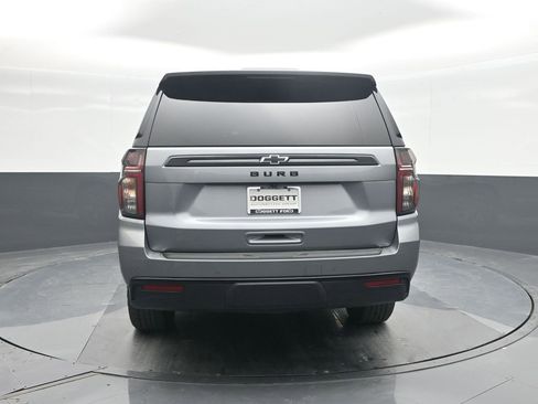 Used 2024 Chevrolet Suburban Z71 w/ Luxury Package image 17