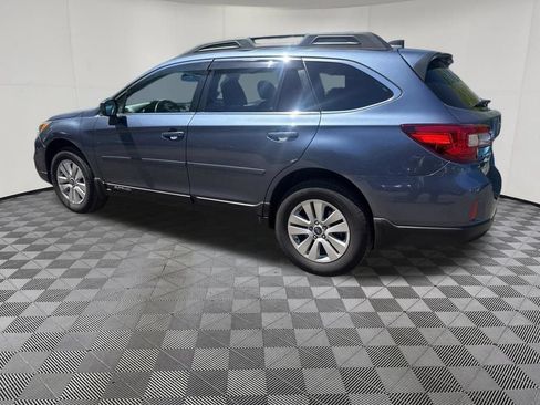 Used 2017 Subaru Outback 2.5i Premium AWD/4WD image 16