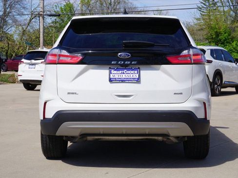 Used 2024 Ford Edge SEL w/ Convenience Package image 4
