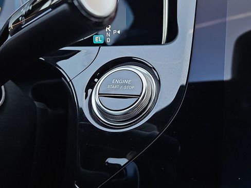 New 2026 Mercedes-Benz E 53 AMG e 4MATIC Sedan image 26