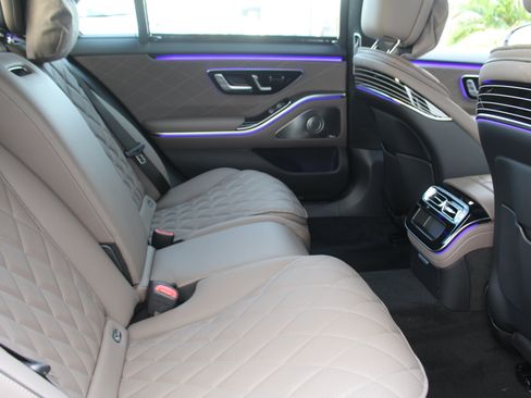 New 2025 Mercedes-Benz S 580 4MATIC Sedan image 20