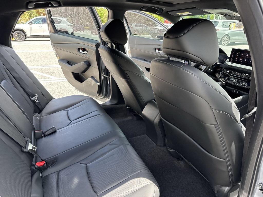Used 2024 Honda Accord Sport image 33