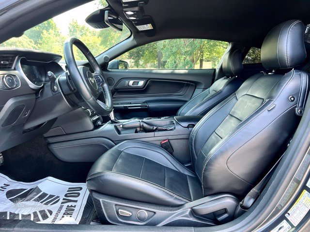 Used 2018 Ford Mustang GT Premium w/ Equipment Group 401A RWD image 18