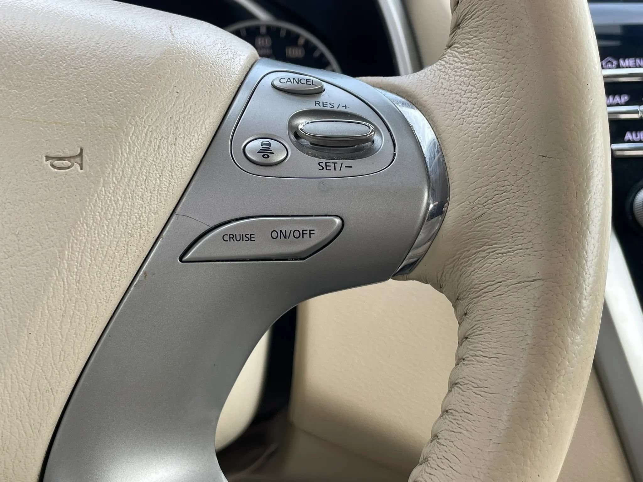 Used 2018 Nissan Murano SL w/ Moonroof Package FWD image 19