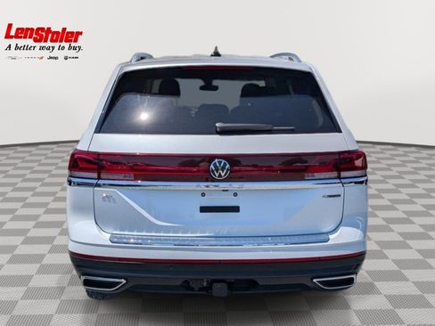 Used 2024 Volkswagen Atlas SEL AWD/4WD image 4
