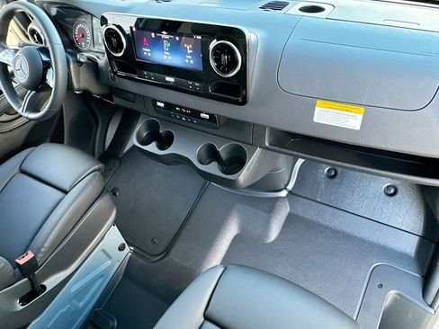 New 2026 Mercedes-Benz Sprinter 2500 image 24