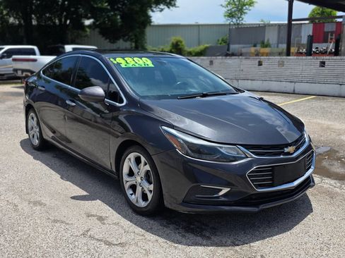 Used 2016 Chevrolet Cruze Premier FWD image 1