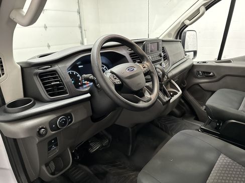 Used 2025 Ford Transit 250 Low Roof w/ Exterior Upgrade Package RWD image 15