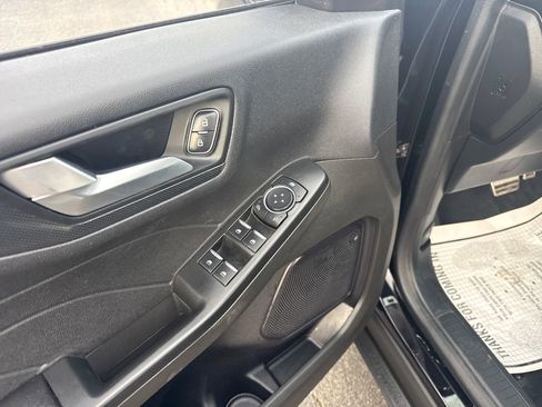 Used 2023 Ford Escape ST-Line w/ Tech Pack #1 image 29