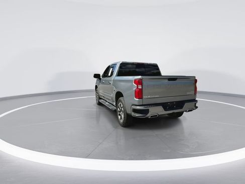 Used 2025 Chevrolet Silverado 1500 High Country w/ Technology Package AWD/4WD image 8