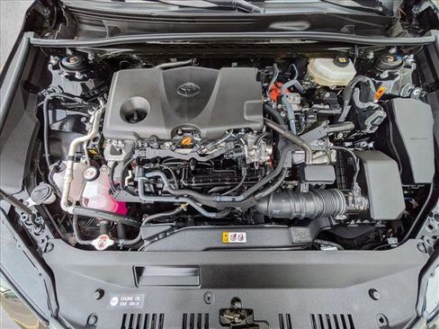 Certified 2025 Toyota Camry SE image 21