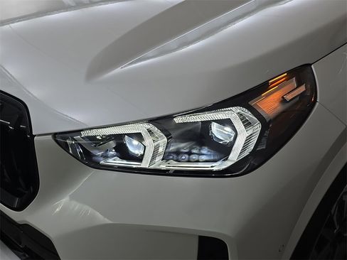 Used 2024 BMW X1 xDrive28i w/ Premium Package image 32