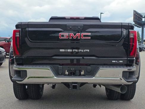 New 2026 GMC Sierra 3500 SLE w/ SLE Value Package AWD/4WD image 14