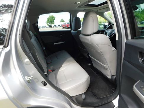 Used 2016 Honda CR-V Touring image 5