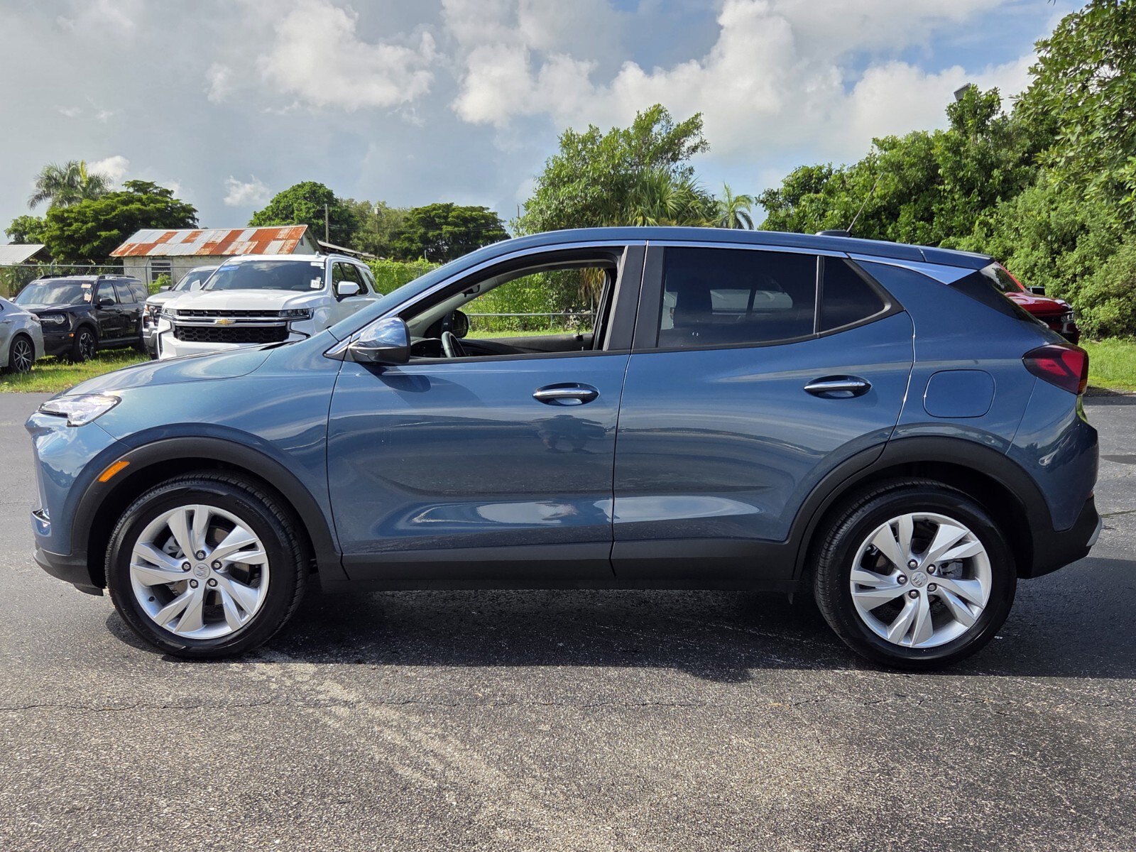 Used 2026 Buick Encore GX Preferred w/ Comfort Package FWD image 2