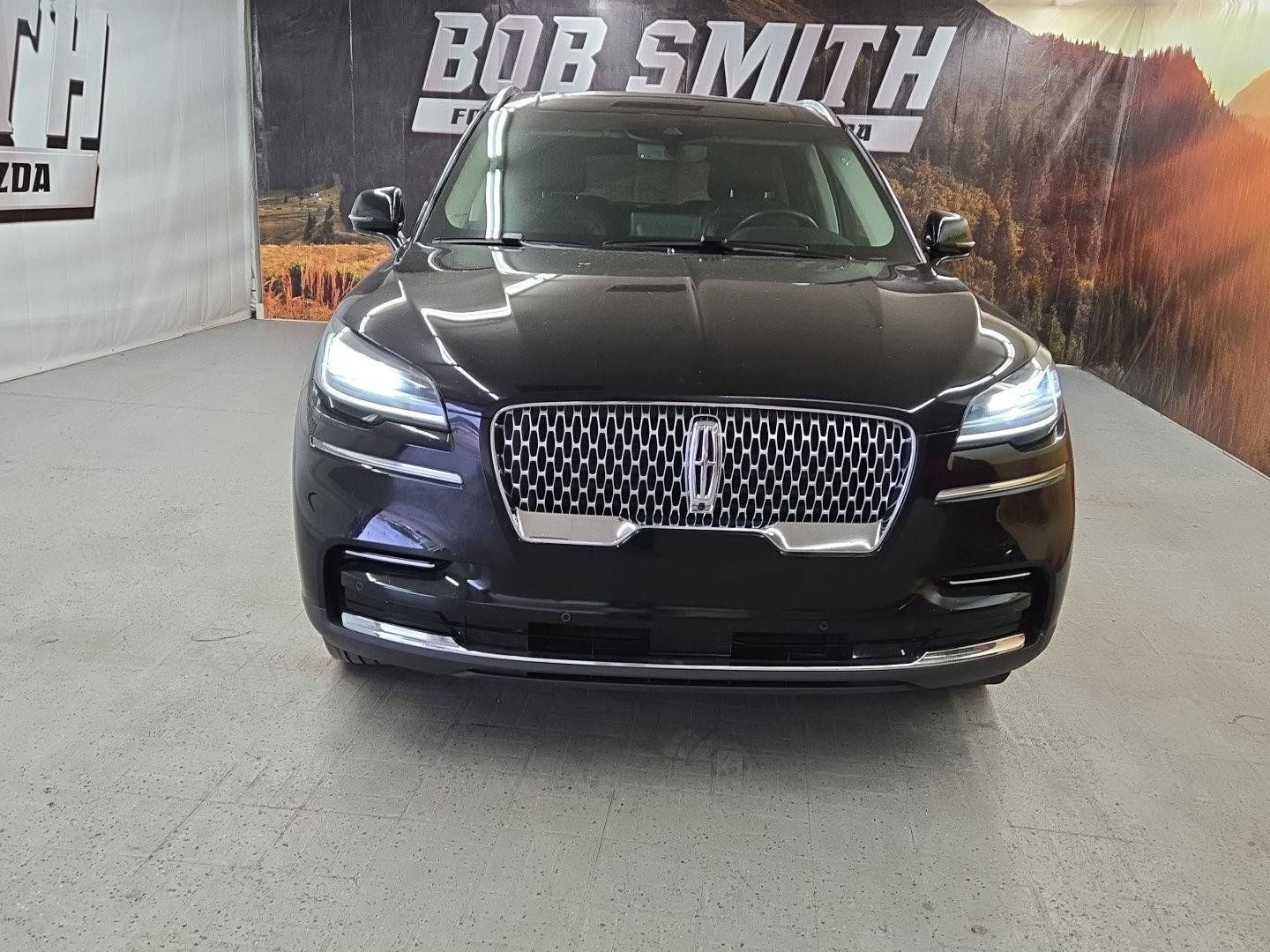 Used 2024 Lincoln Aviator Reserve AWD/4WD image 17