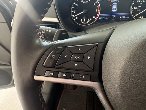 Used 2022 Nissan Altima 2.5 SR w/ Midnight Edition Package FWD image 4