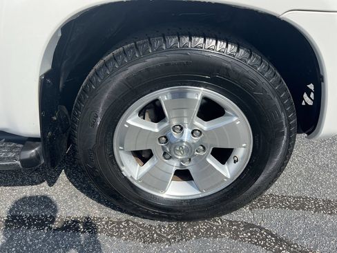Used 2007 Toyota 4Runner SR5 RWD image 13