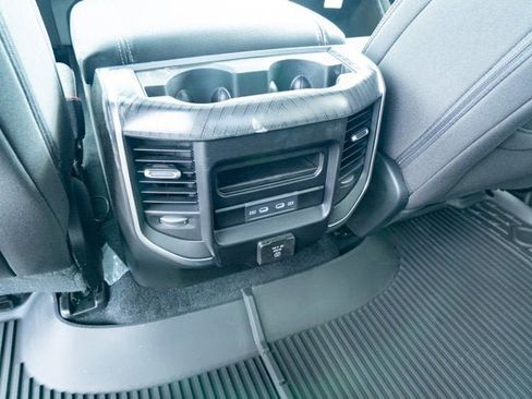 New 2026 RAM 1500 Big Horn AWD/4WD image 33