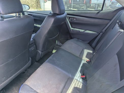Used 2017 Toyota Corolla SE FWD image 11