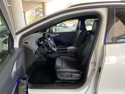 Certified 2023 Volkswagen ID.4 Pro S AWD/4WD image 28