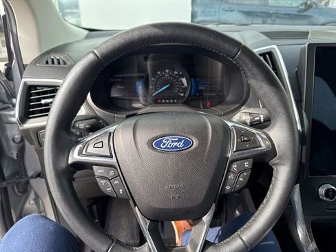 Used 2022 Ford Edge Titanium w/ Equipment Group 301A image 10