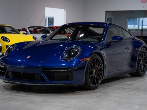 Used 2023 Porsche 911 Carrera 4 GTS AWD/4WD image 10