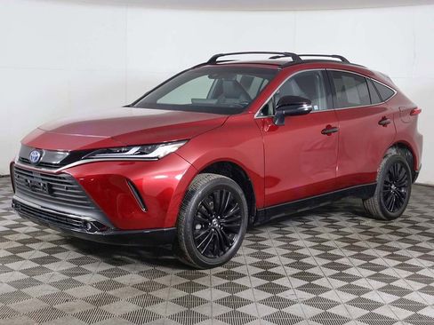 Used 2023 Toyota Venza Nightshade image 7