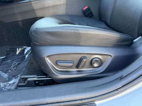 Used 2024 Toyota Camry XSE FWD image 12