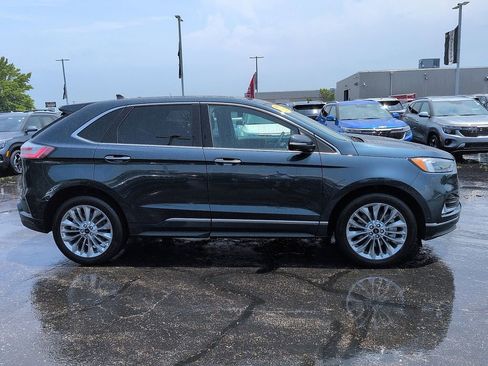 Used 2022 Ford Edge Titanium w/ Equipment Group 301A AWD/4WD image 2