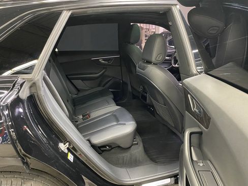Used 2021 Audi Q8 Premium Plus image 14