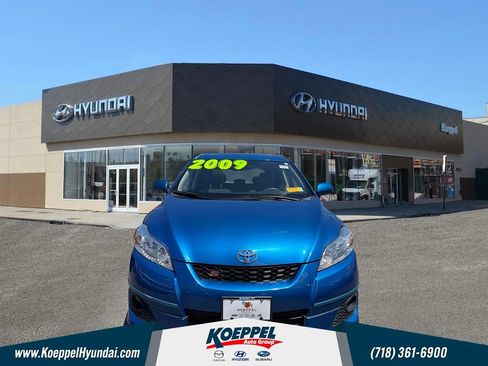 Used 2009 Toyota Matrix S AWD/4WD image 2