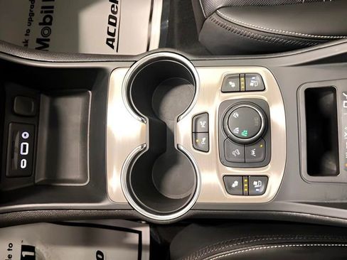 Used 2023 GMC Terrain Denali w/ Denali Premium Package image 33