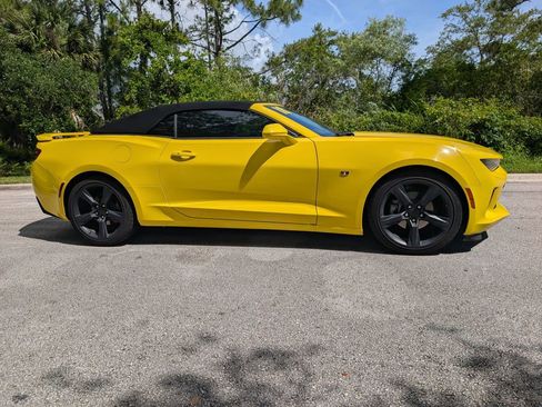 Used 2018 Chevrolet Camaro LT w/ RS Package RWD image 10