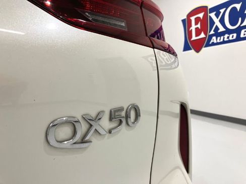 Used 2019 INFINITI QX50 Essential w/ Premium Heat Package AWD/4WD image 18