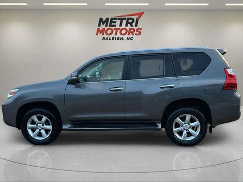 Used 2010 Lexus GX 460 image 8