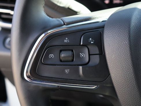 Used 2025 Buick Envista Sport Touring image 38