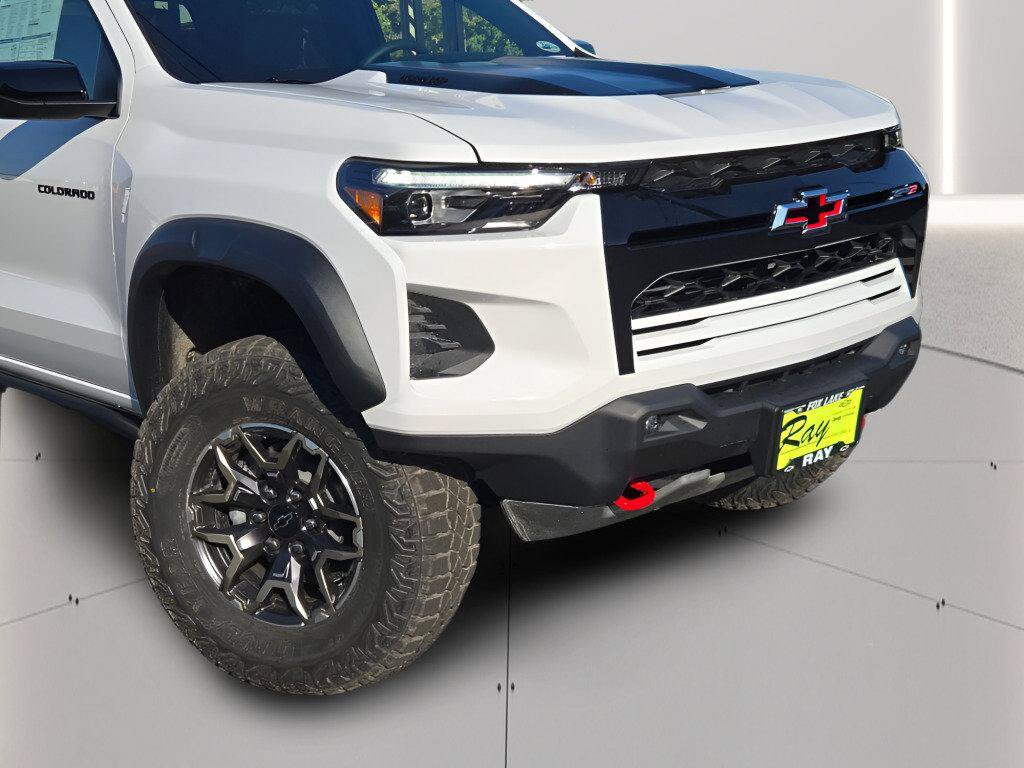 New 2026 Chevrolet Colorado ZR2 AWD/4WD image 2