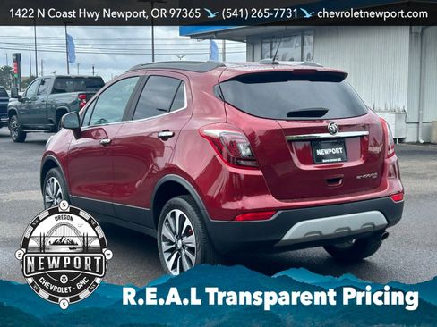 Used 2022 Buick Encore Preferred w/ Safety Package AWD/4WD image 5