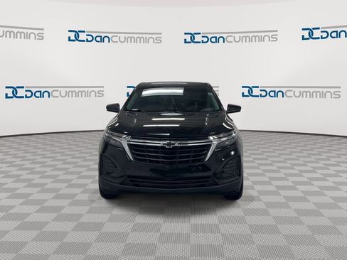 Used 2023 Chevrolet Equinox LS image 3