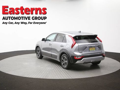 Used 2025 Kia Niro LX FWD image 63