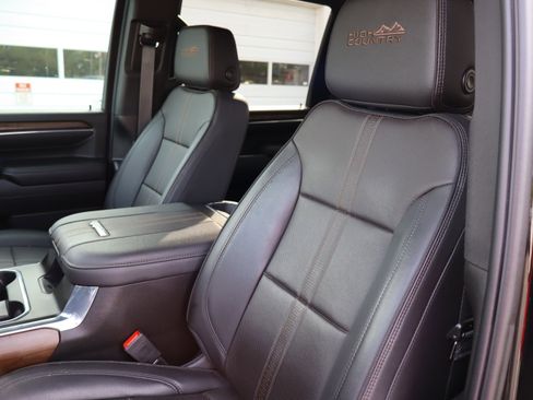 Used 2024 Chevrolet Silverado 2500 High Country w/ Midnight Edition image 22