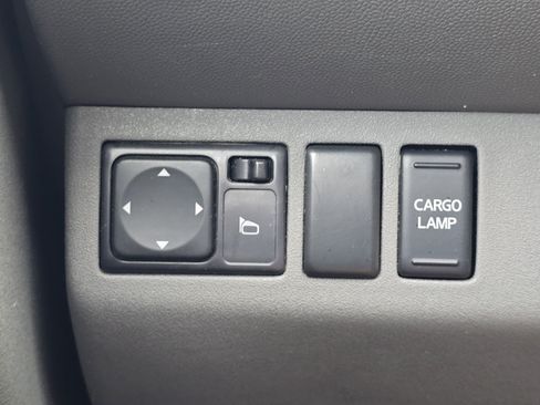 Used 2017 Nissan Frontier SV RWD image 22