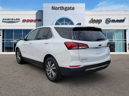 Used 2022 Chevrolet Equinox LT FWD image 3