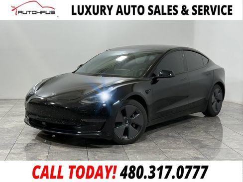 Used 2021 Tesla Model 3 Standard Range Plus image 1