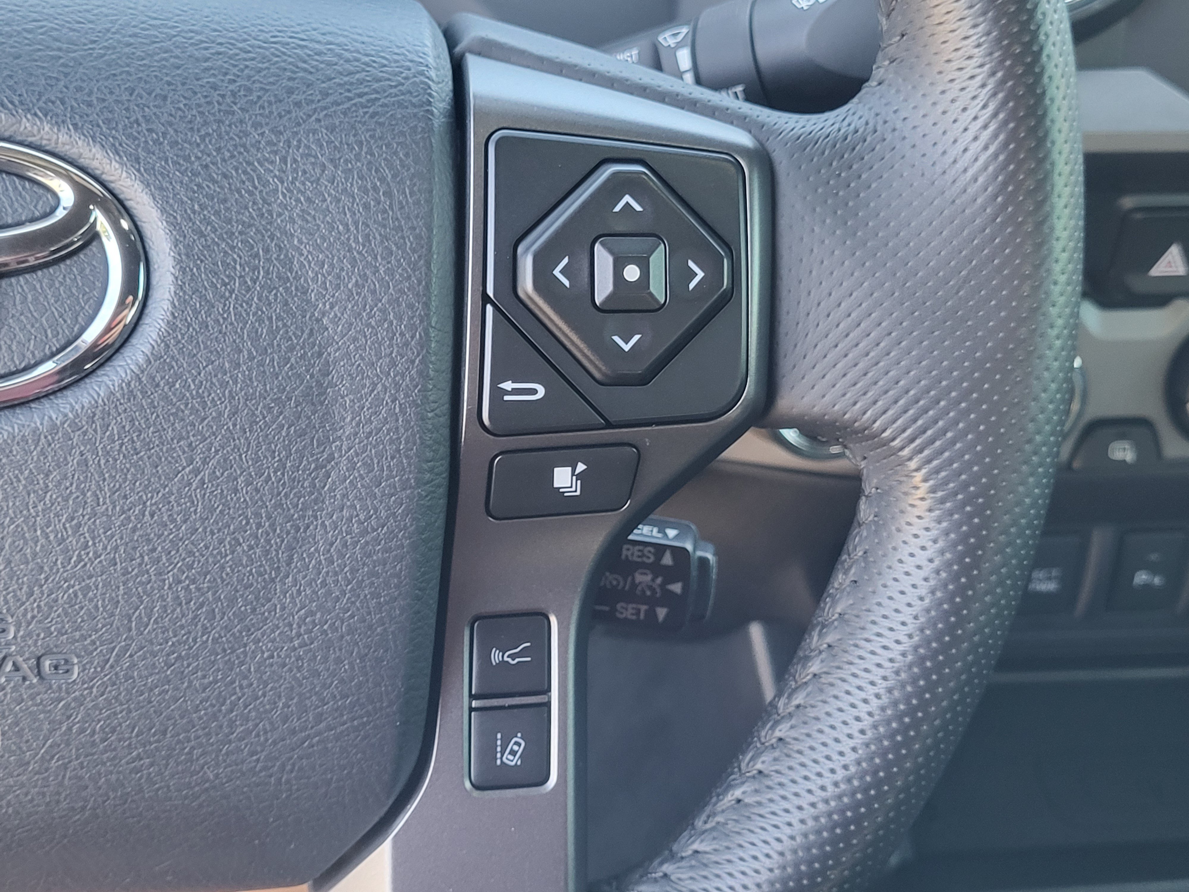 Used 2019 Toyota Tacoma TRD Pro w/ Desert Air Intake Package AWD/4WD image 16