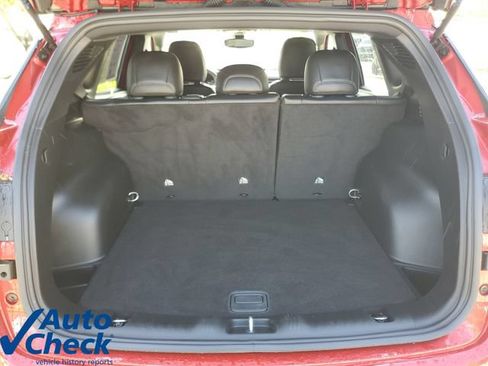 Used 2025 Jeep Compass Latitude AWD/4WD image 9